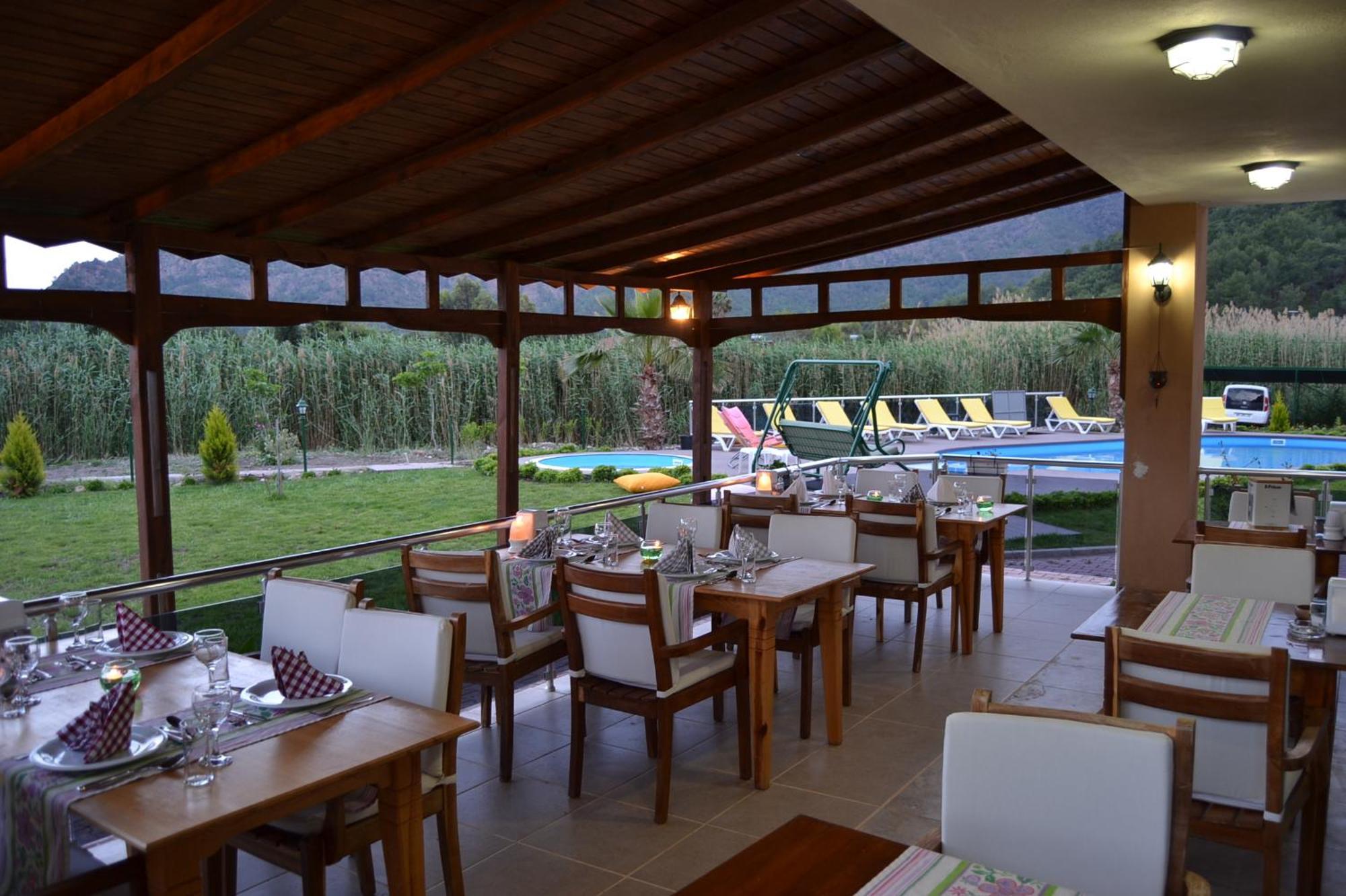 Ada Adrasan Hotel ภายนอก รูปภาพ